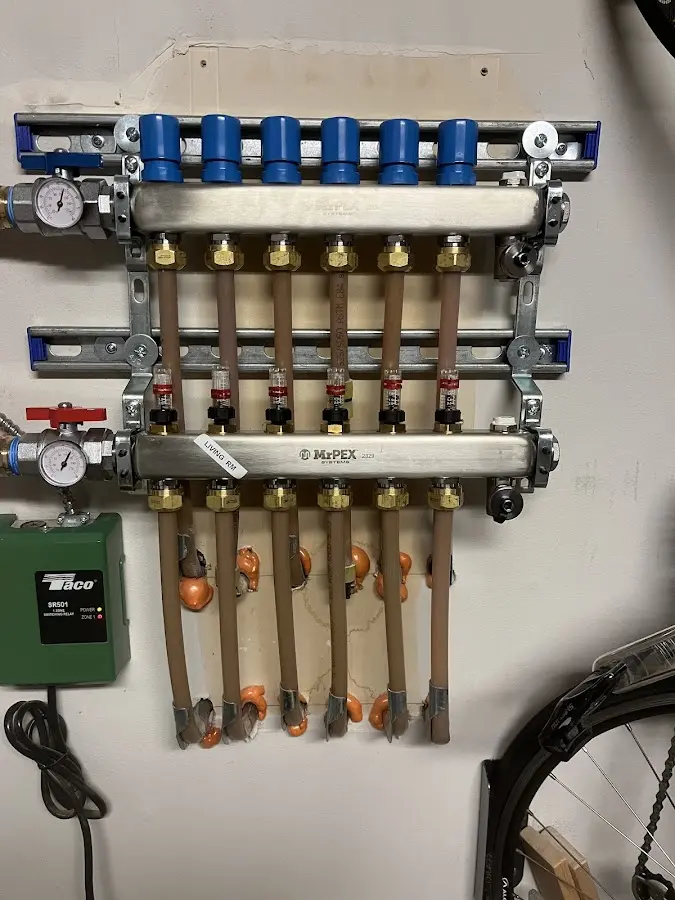 Plumber performing Leak Detection at a residential property in Kaneohe